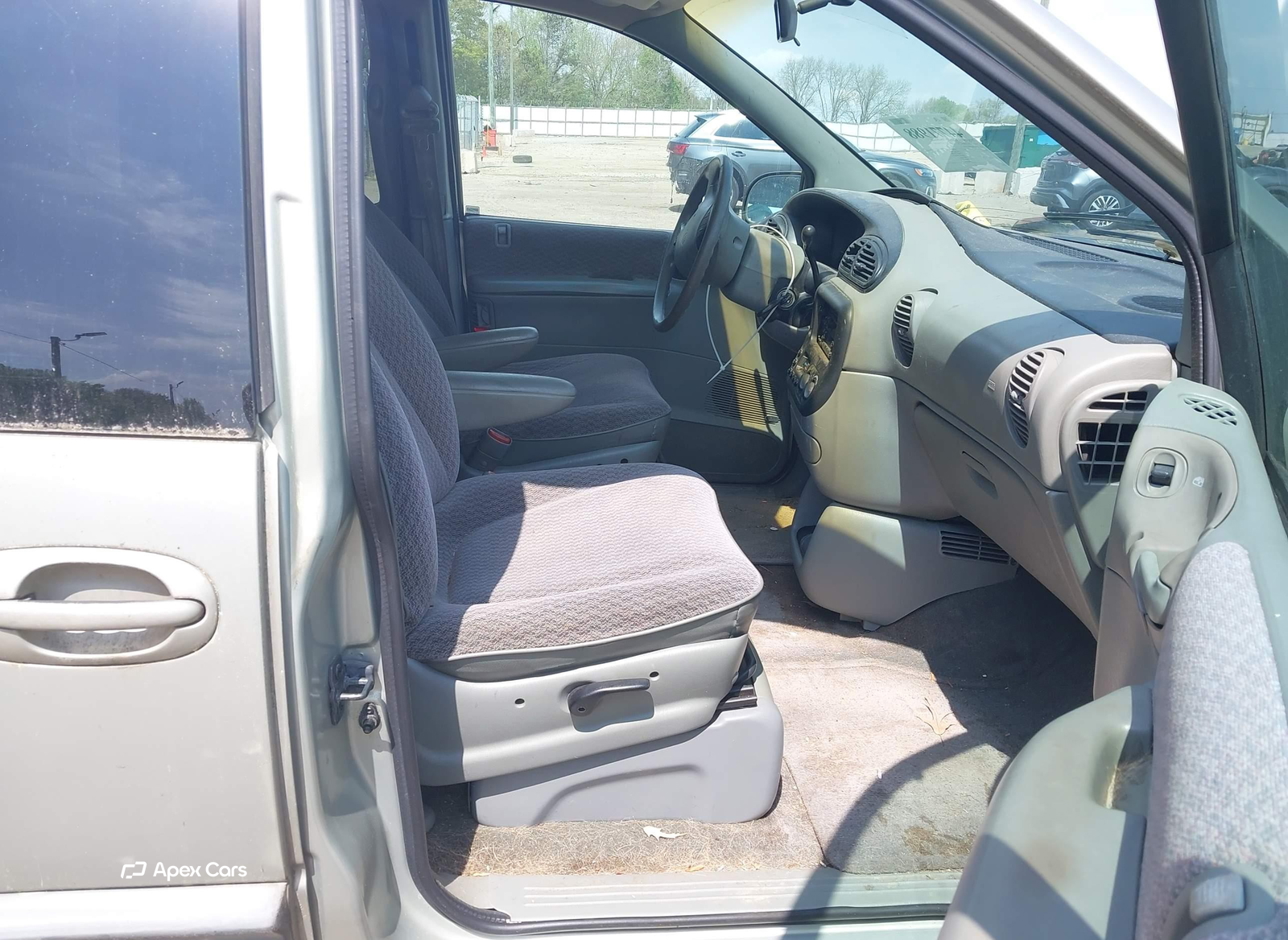 Plymouth Voyager 1999