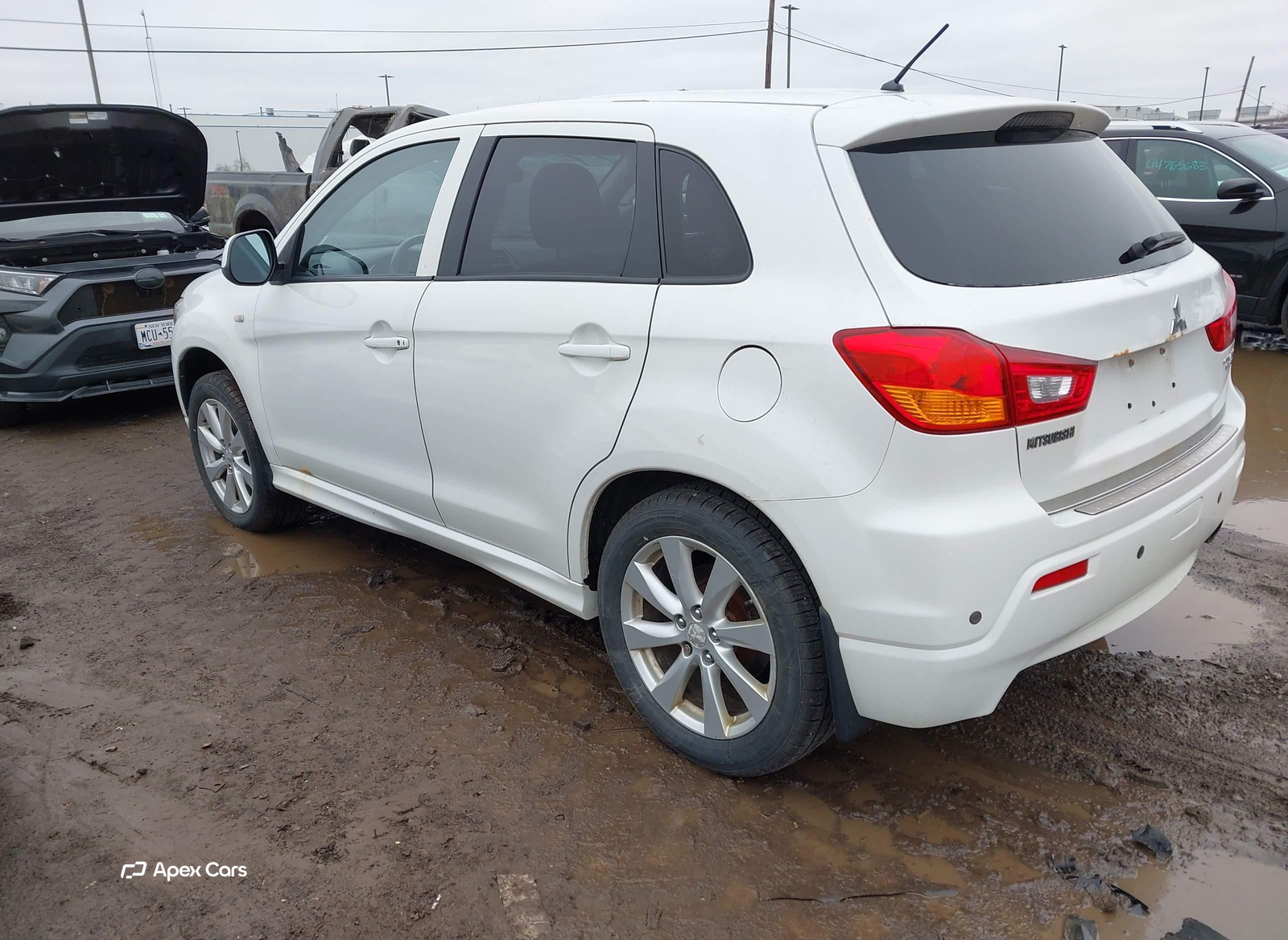 Mitsubishi Outlander 2012