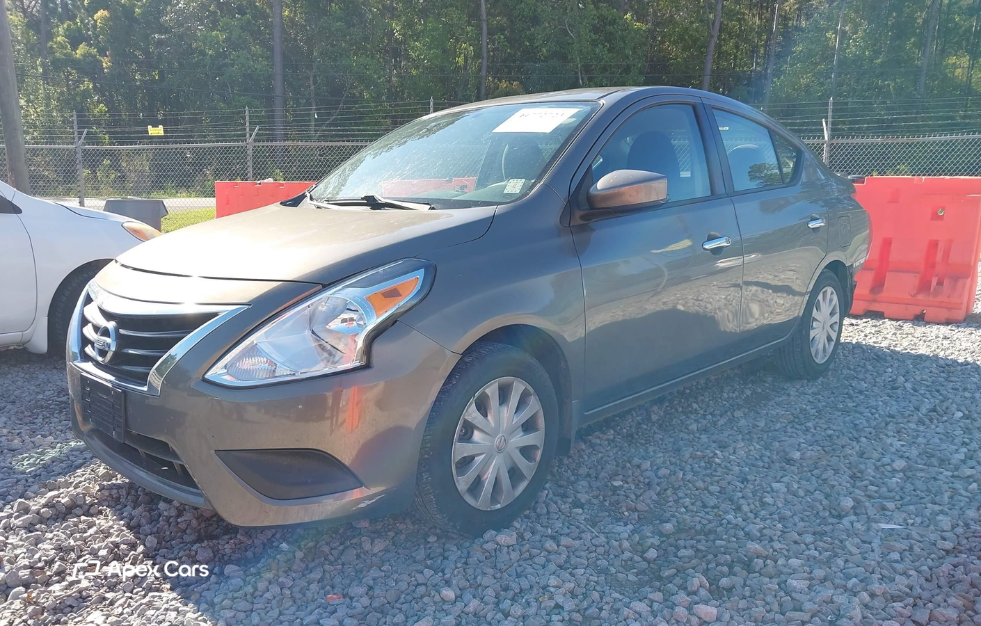 Nissan Versa 2015