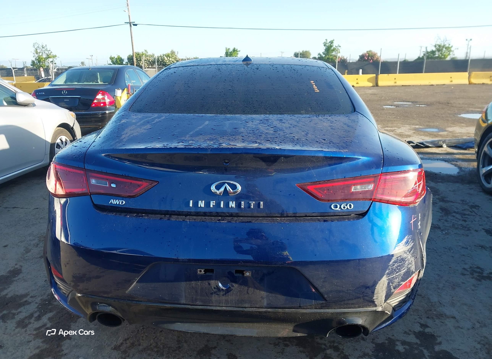 Infiniti Q60 2017