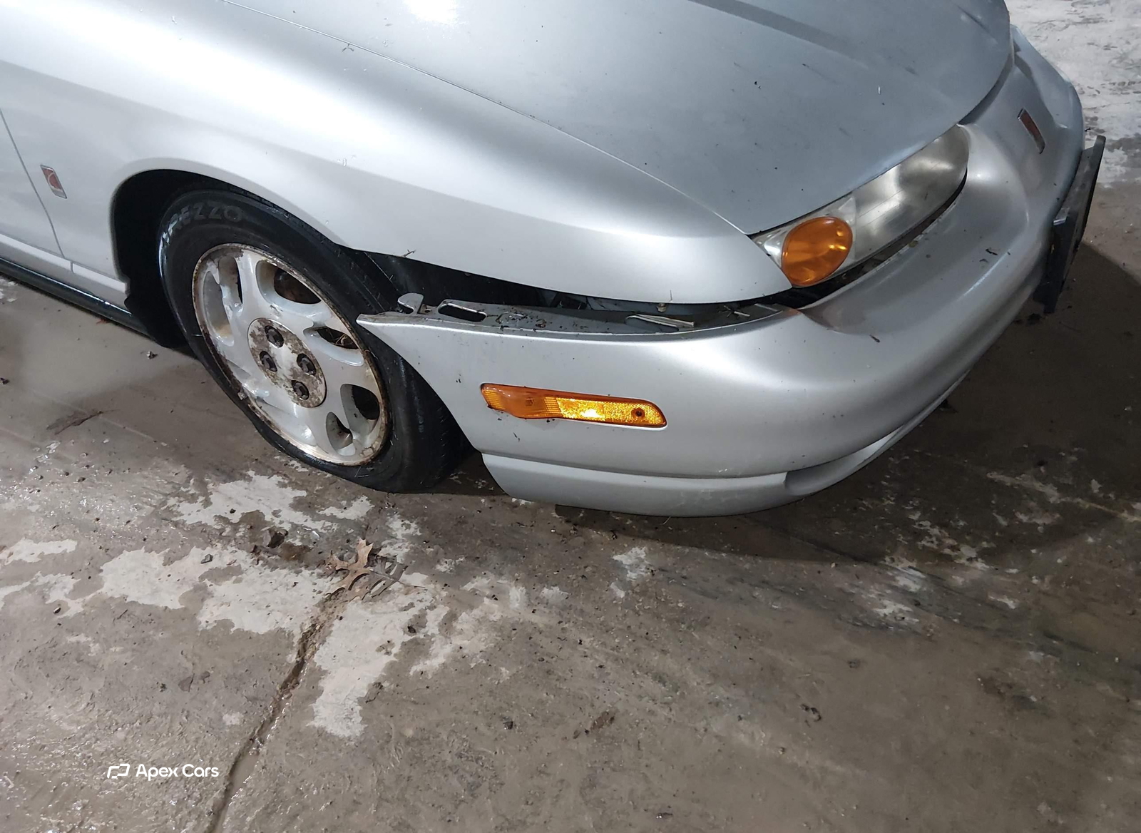 Saturn SL 2002