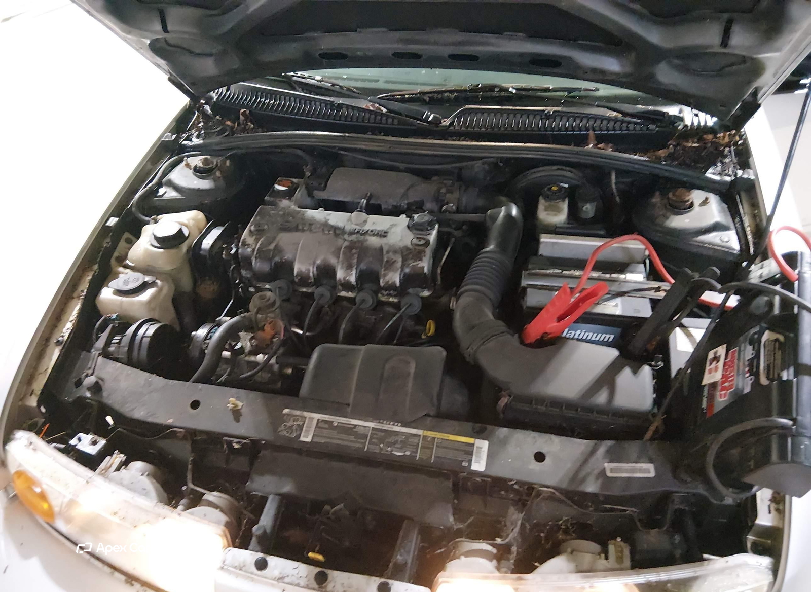 Saturn SL 2002
