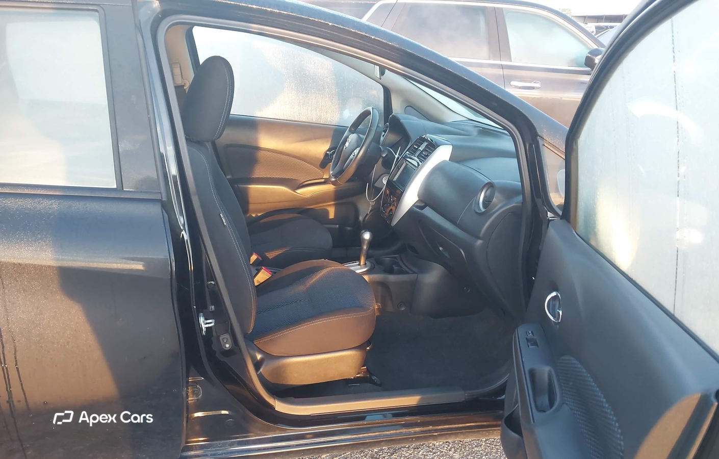 Nissan Versa 2015