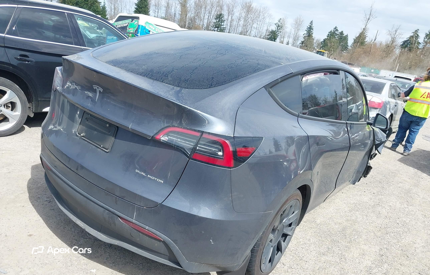 Tesla Model Y 2023
