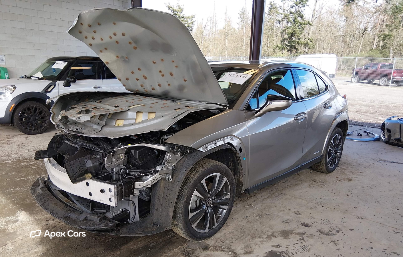 Lexus UX 2022