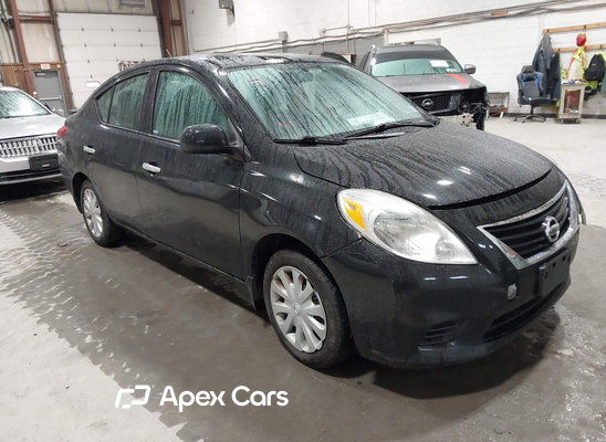 2014 Nissan Versa - Image 1 of 5
