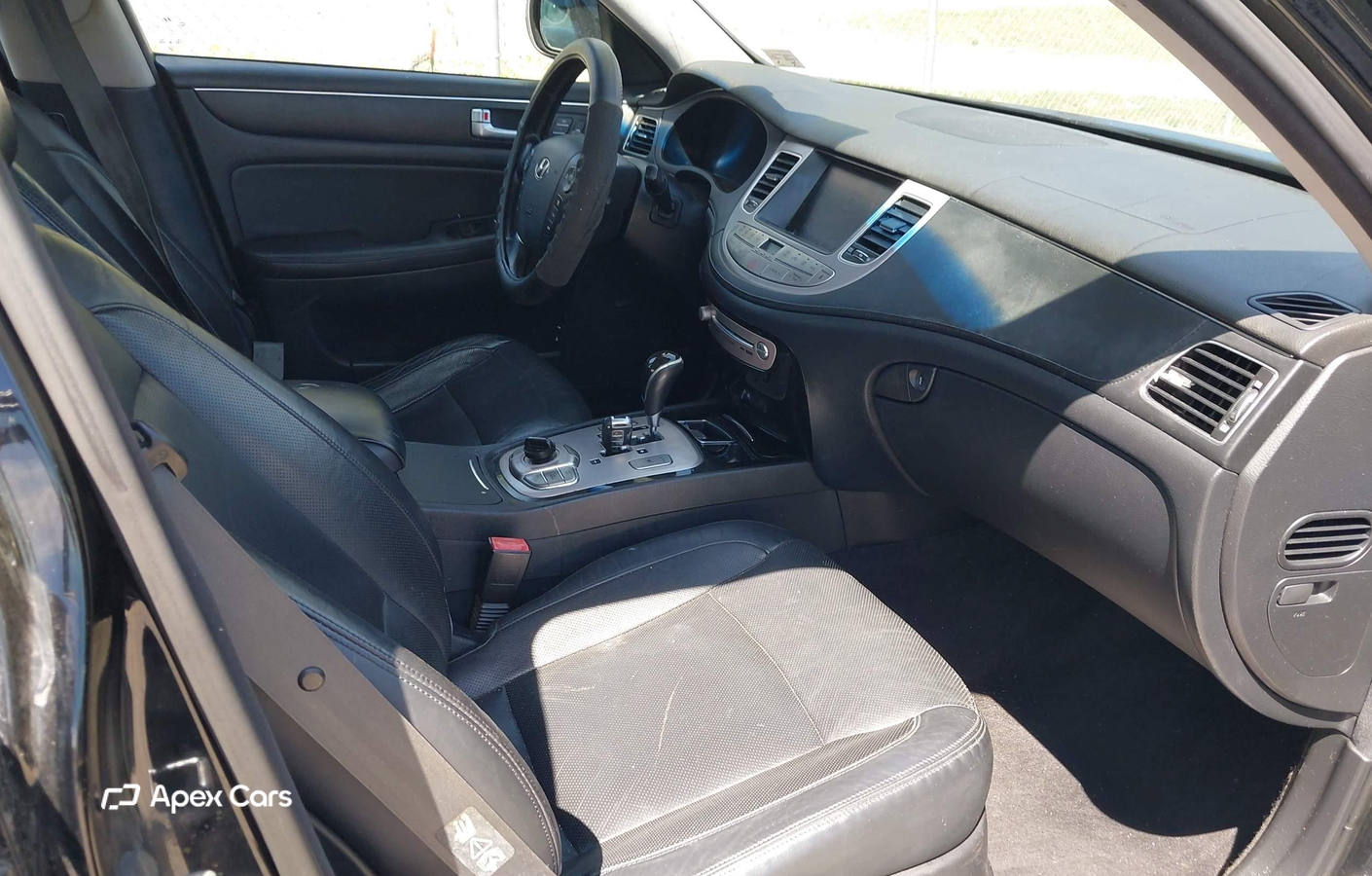 Hyundai Genesis 2012