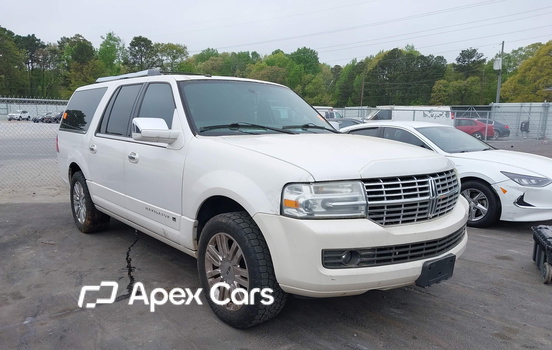 Lincoln Navigator 2011 - Image 1 of 15