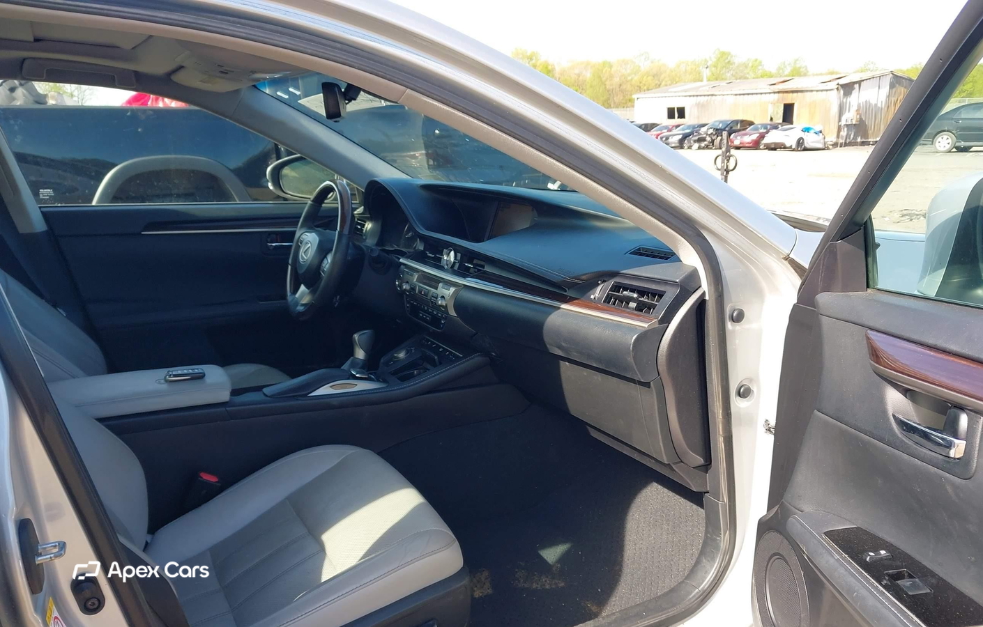 Lexus ES 2016