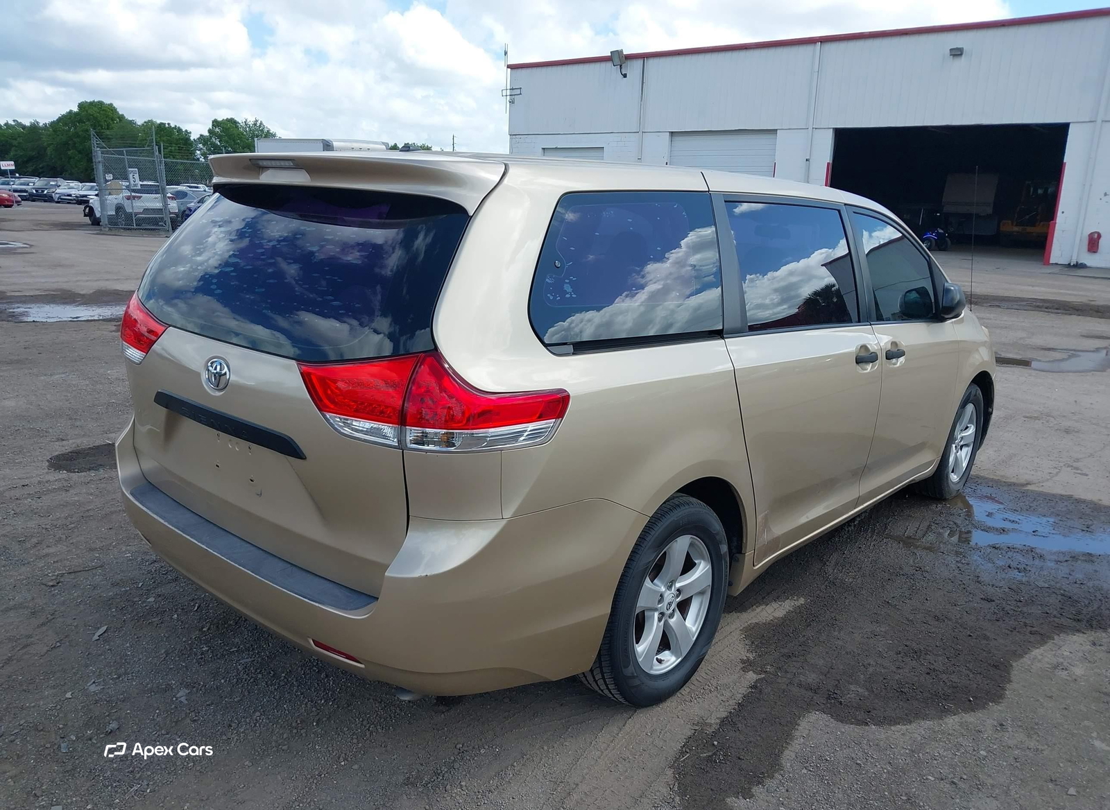 Toyota Sienna 2011