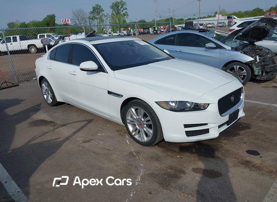 2019 Jaguar XE - Image 1 of 5