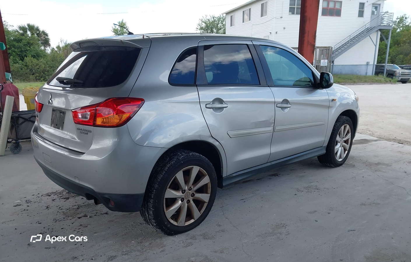 Mitsubishi Outlander 2014