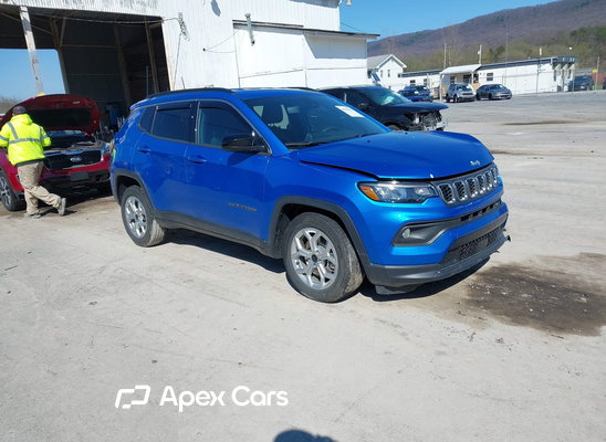 2025 Jeep Compass - Image 1 of 5