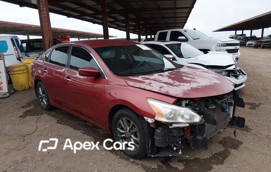 Nissan Altima 2015 - Image 1 of 17