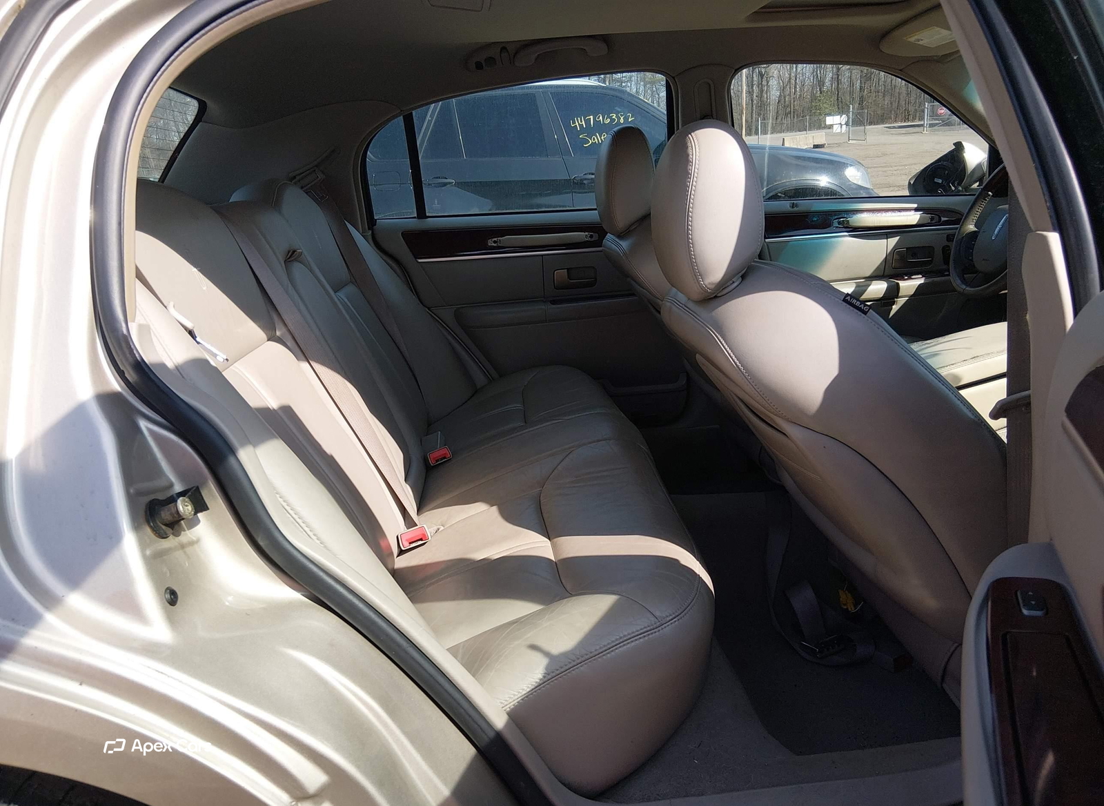 Lincoln Town Car 2005