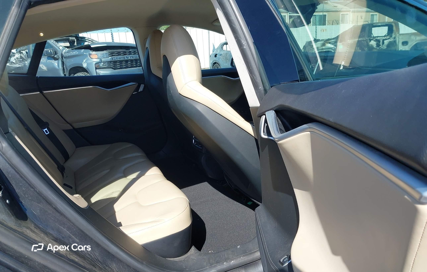 Tesla Model S 2015
