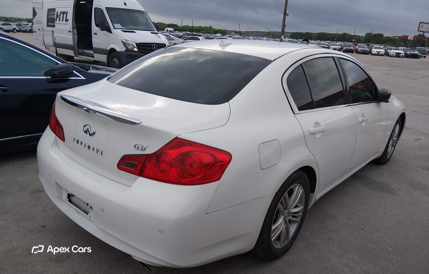 Infiniti G 2013