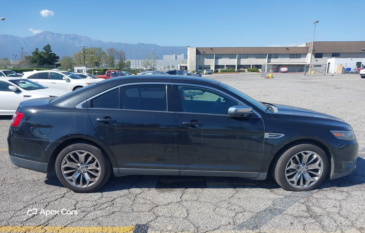 Ford Taurus 2014