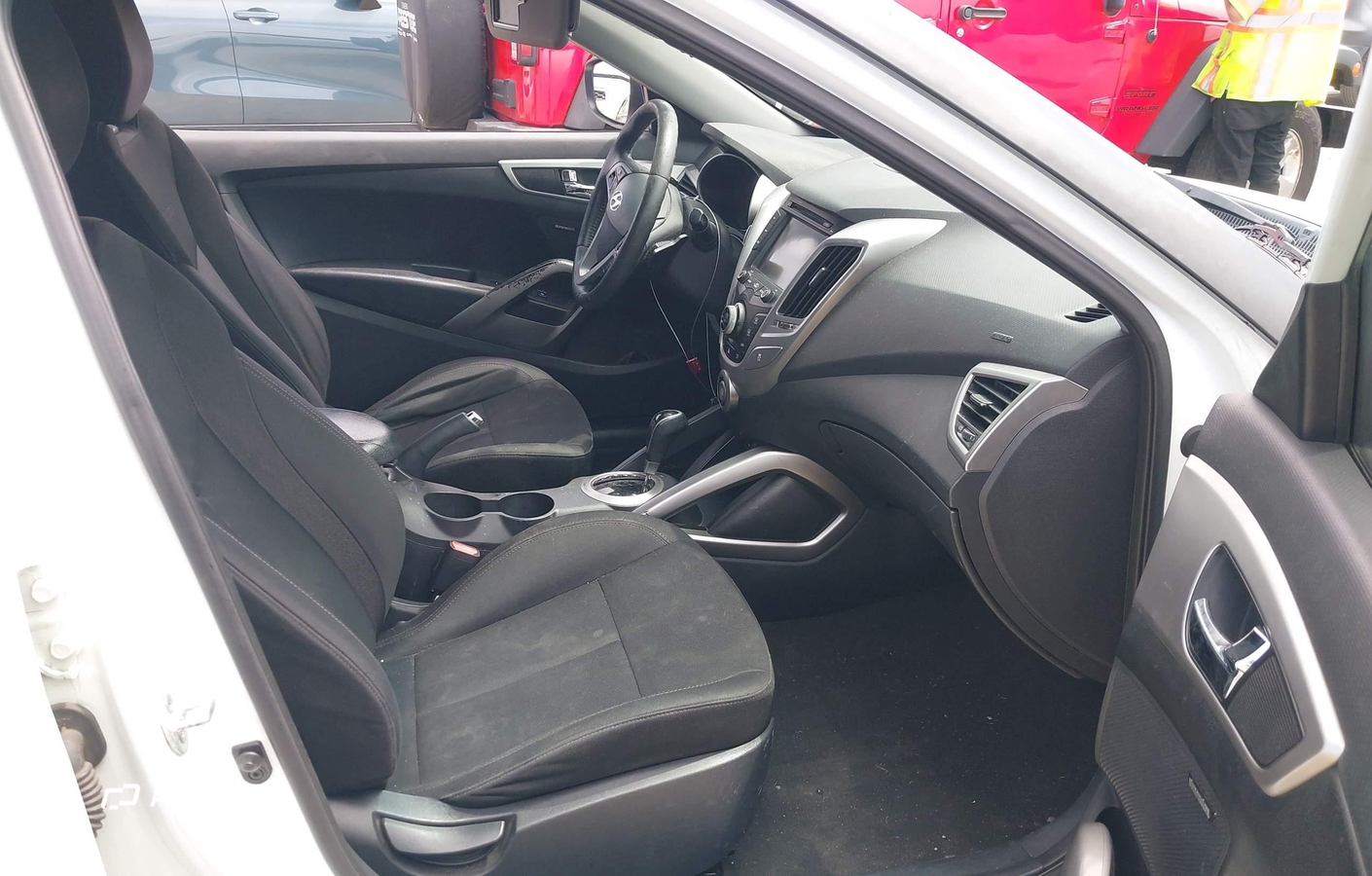 Hyundai Veloster 2013