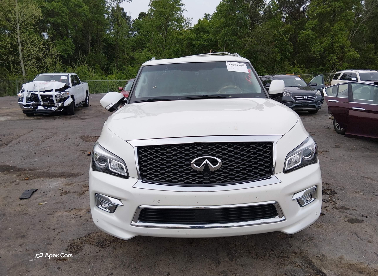 Infiniti QX80 2015