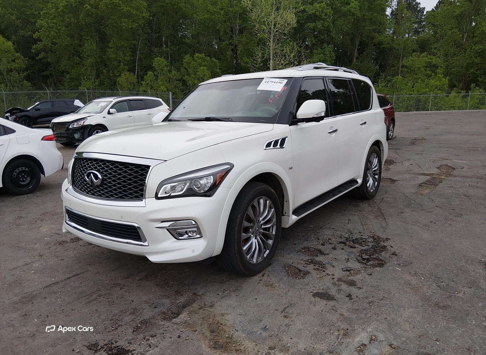 Infiniti QX80 2015
