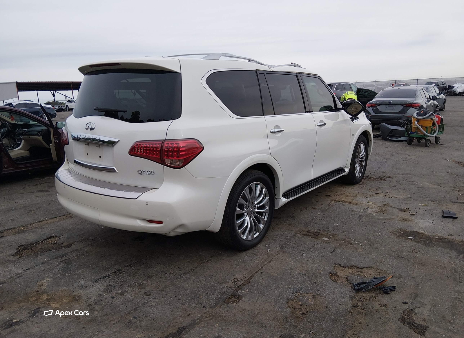 Infiniti QX80 2015
