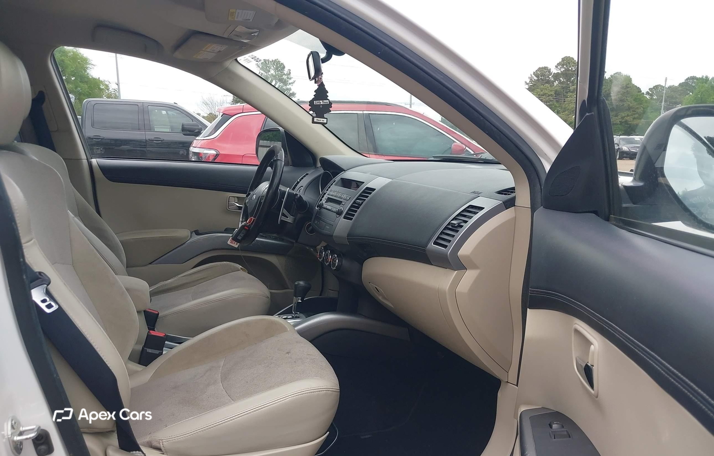 Mitsubishi Outlander 2011
