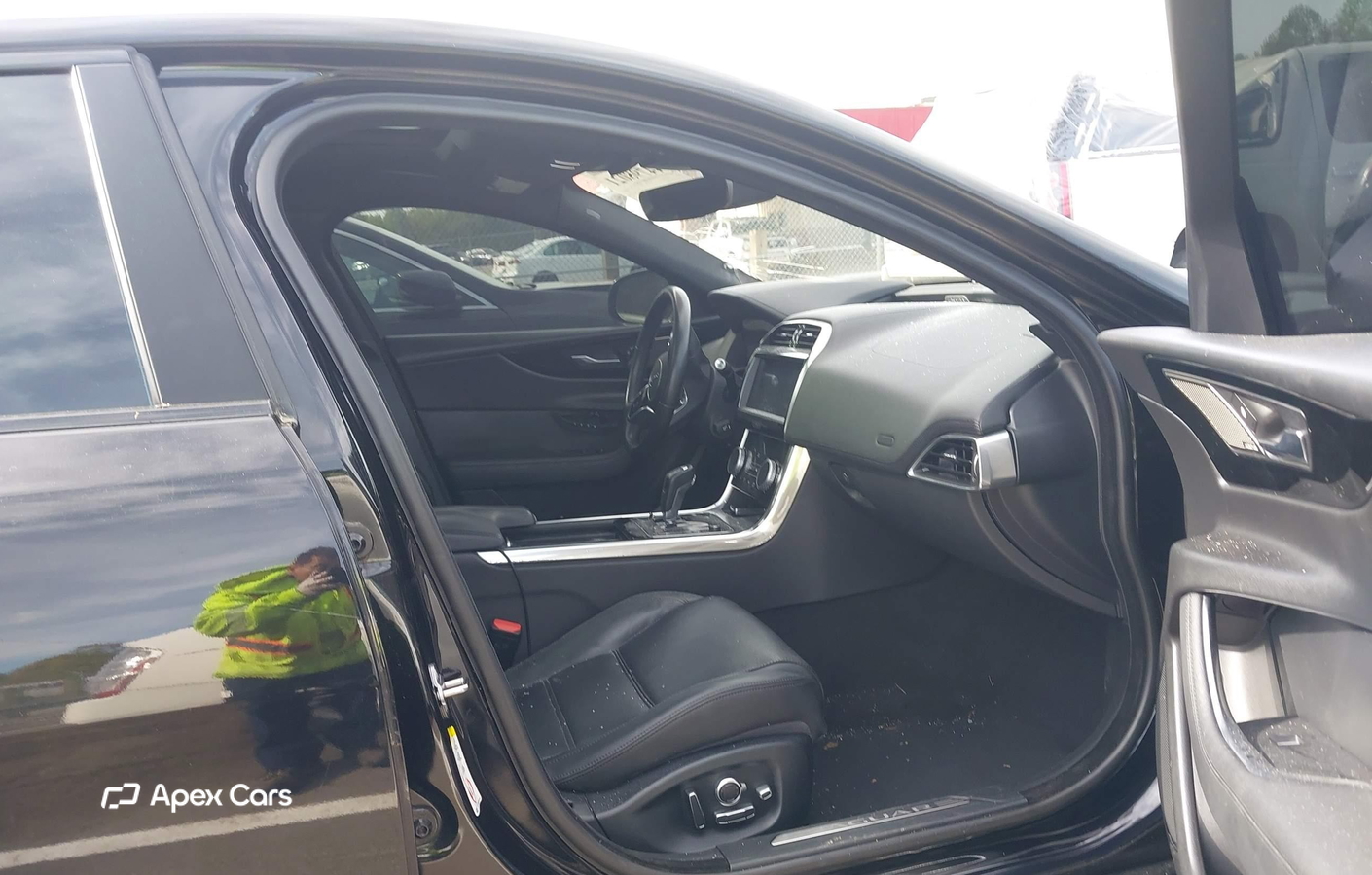 Jaguar XE 2020