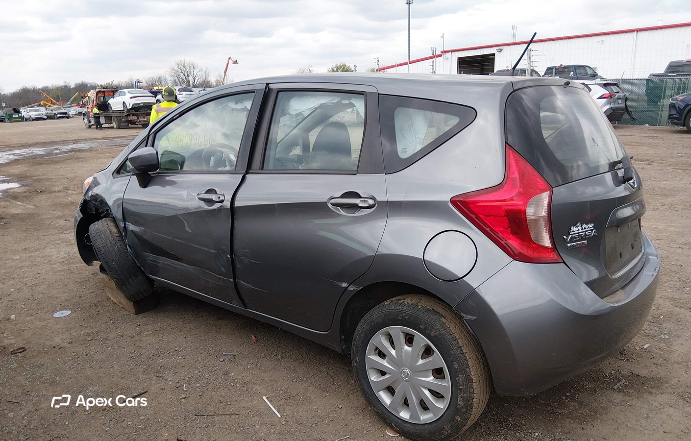 Nissan Versa 2016
