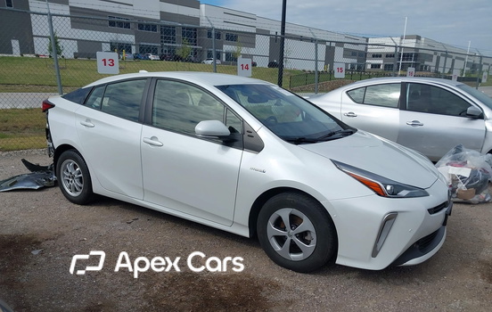 Toyota Prius 2021 - Image 1 of 17