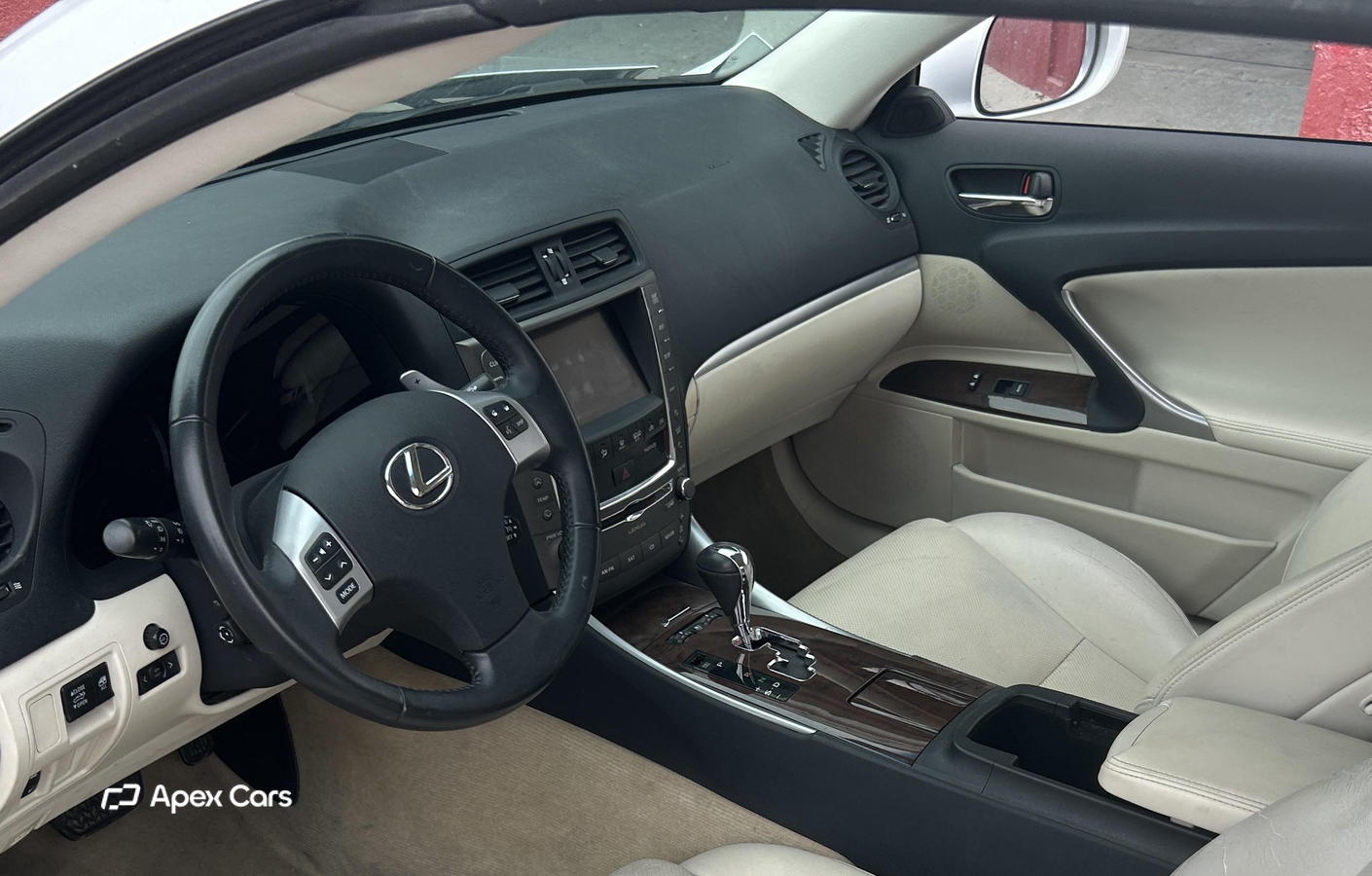 Lexus IS 2011