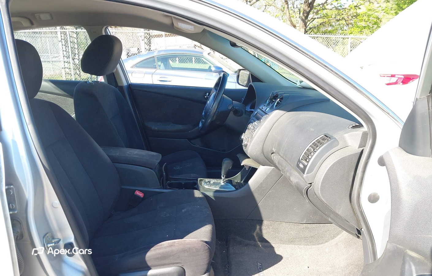 Nissan Altima 2012