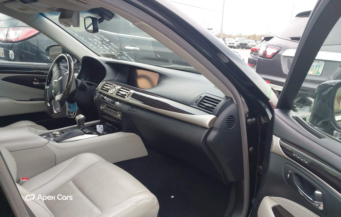 Lexus LS 2015