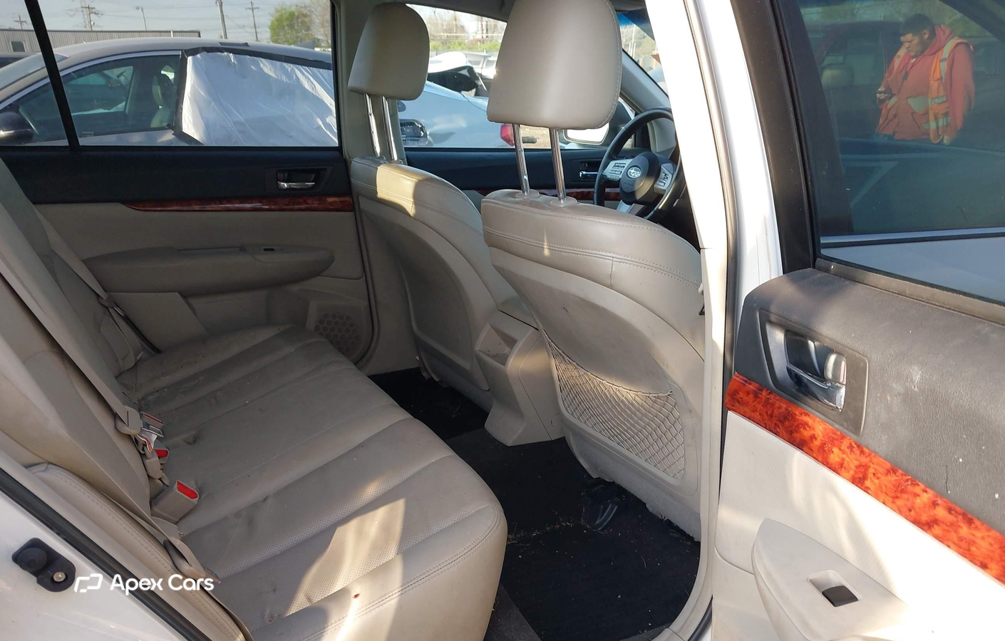 Subaru Outback 2011