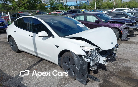 Tesla Model 3 2022 - Image 1 of 16
