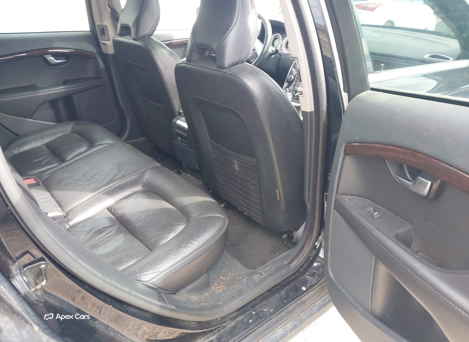 Volvo XC70 2012