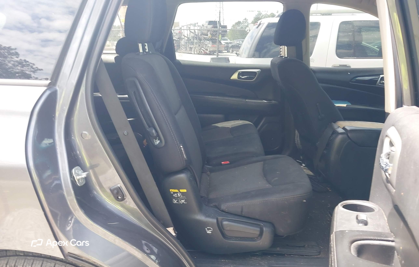 Nissan Pathfinder 2018