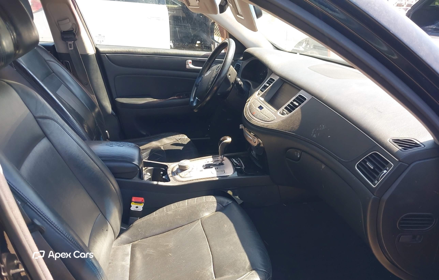 Hyundai Genesis 2012