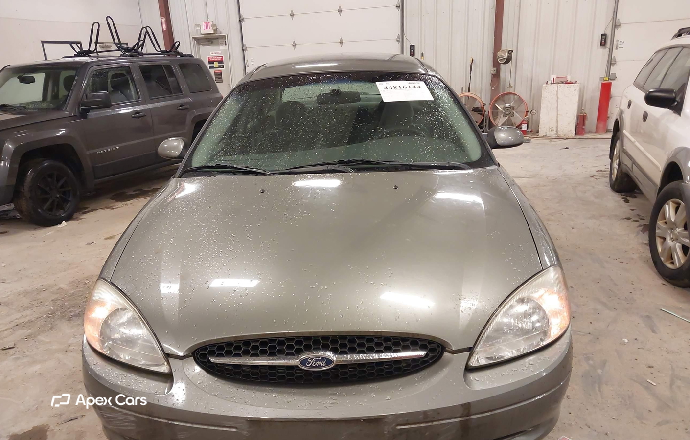 Ford Taurus 2002