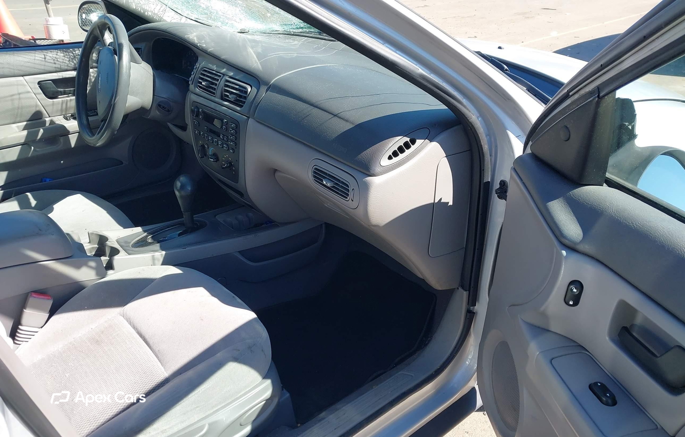 Ford Taurus 2004