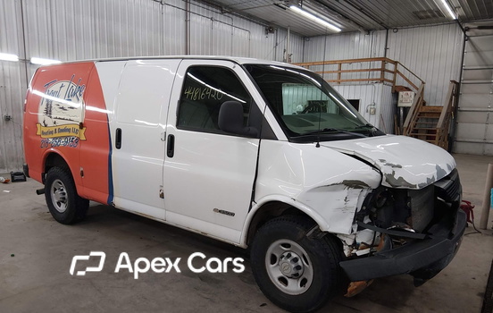 2004 Chevrolet Express - Image 1 of 12