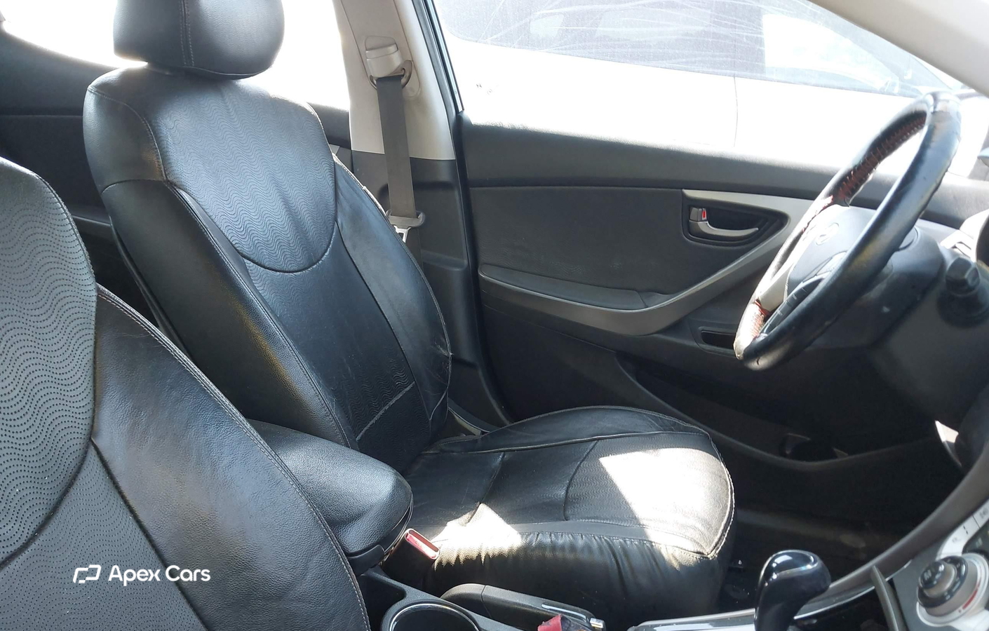 Hyundai Elantra 2012