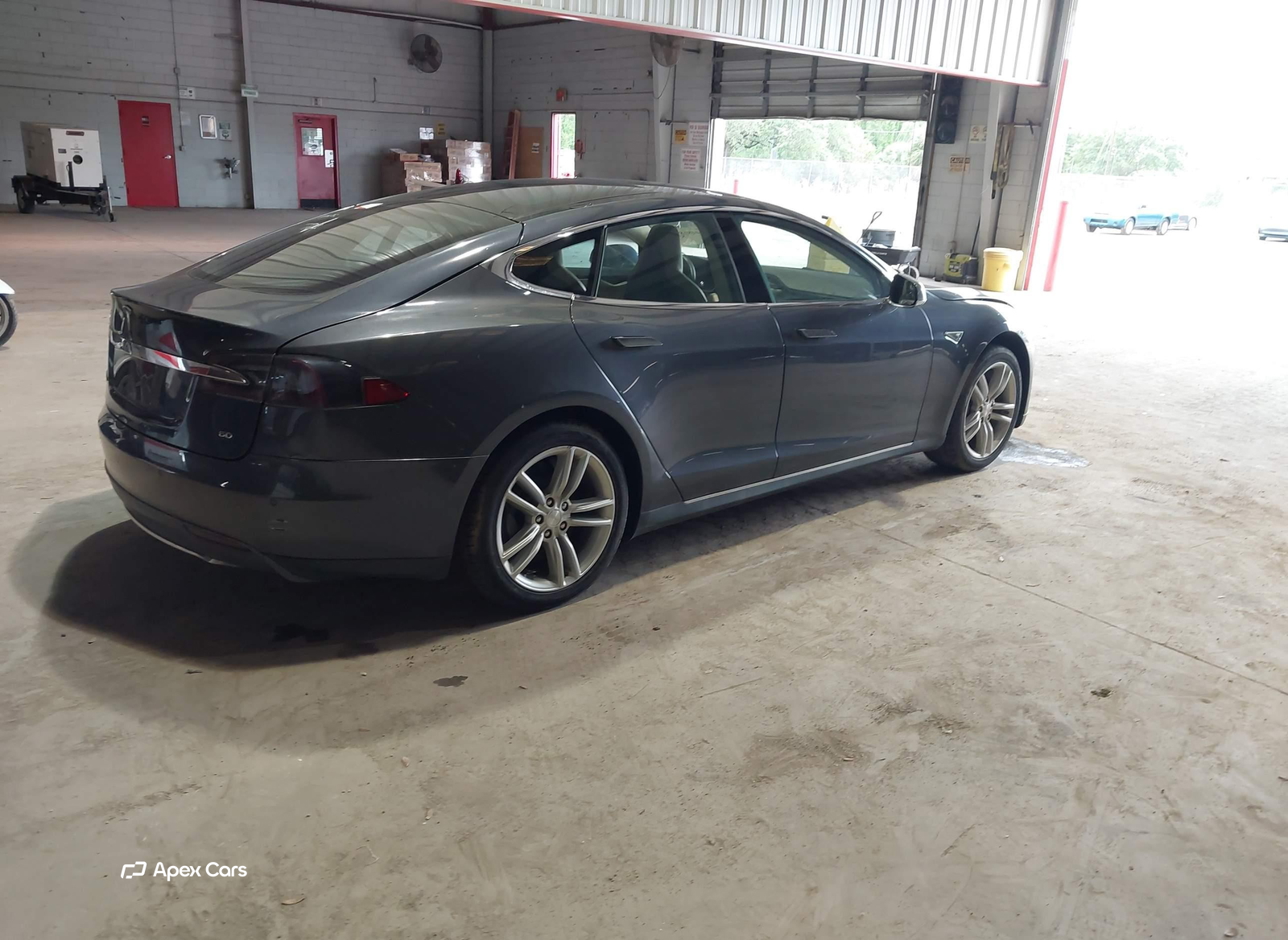 Tesla Model S 2014