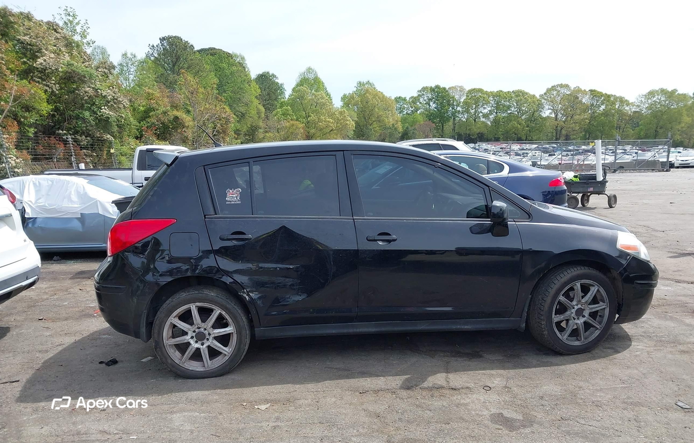 Nissan Versa 2011