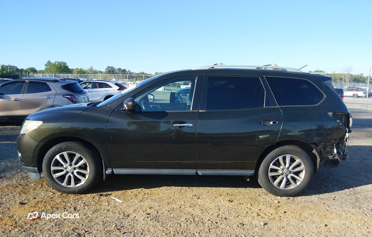 Nissan Pathfinder 2016