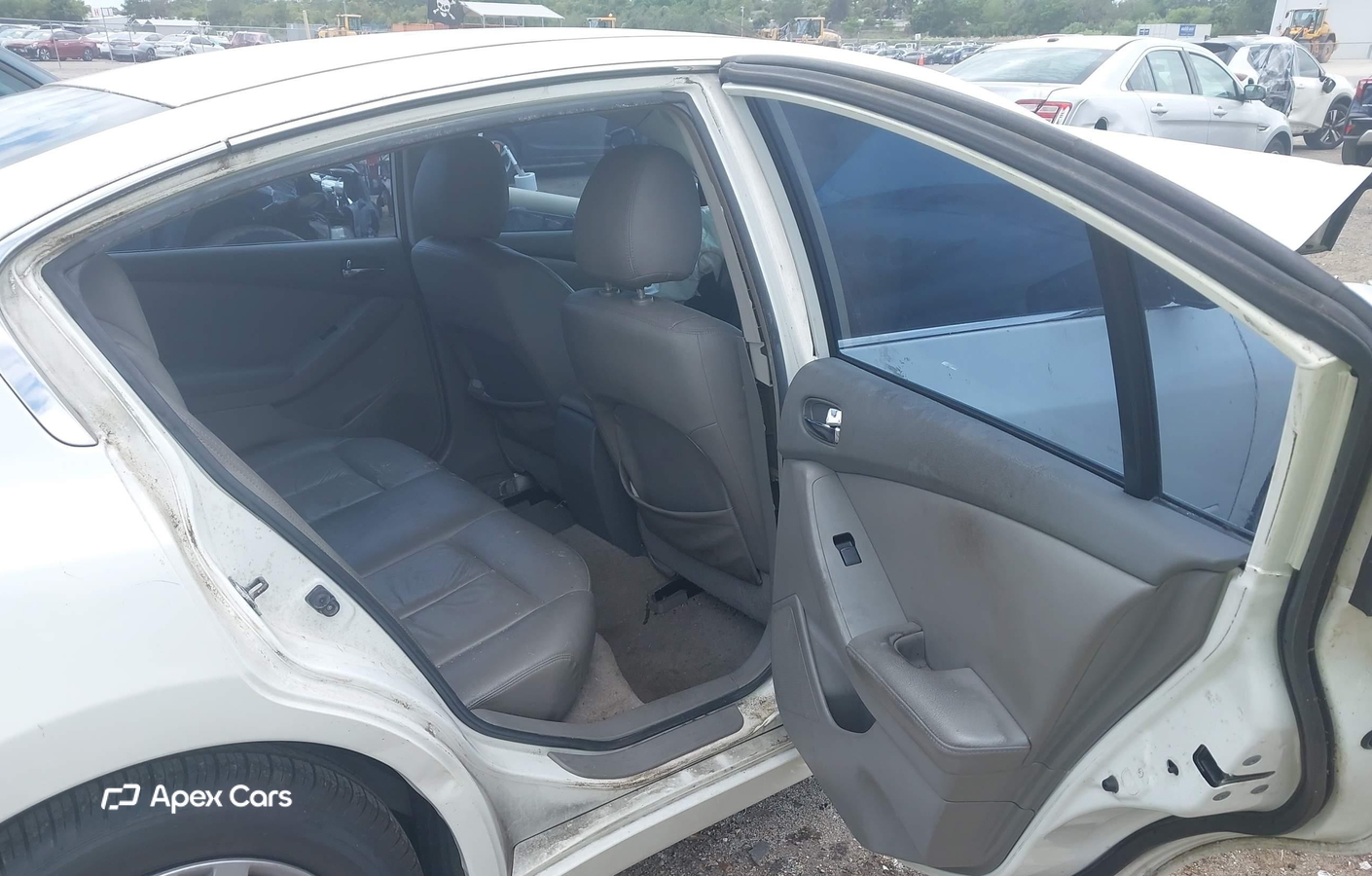 Nissan Altima 2010