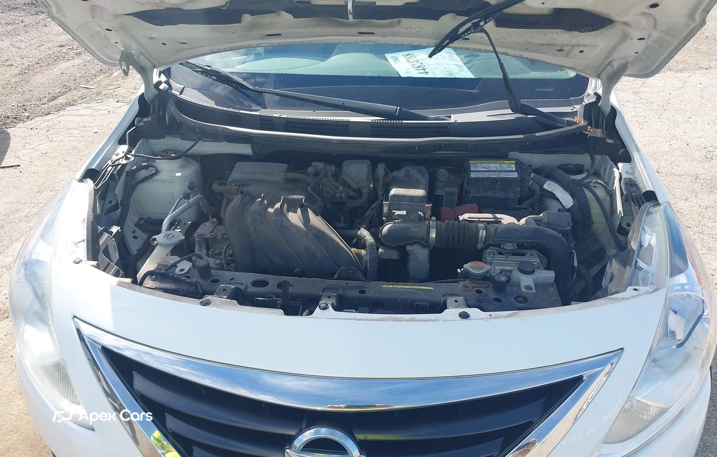 Nissan Versa 2015