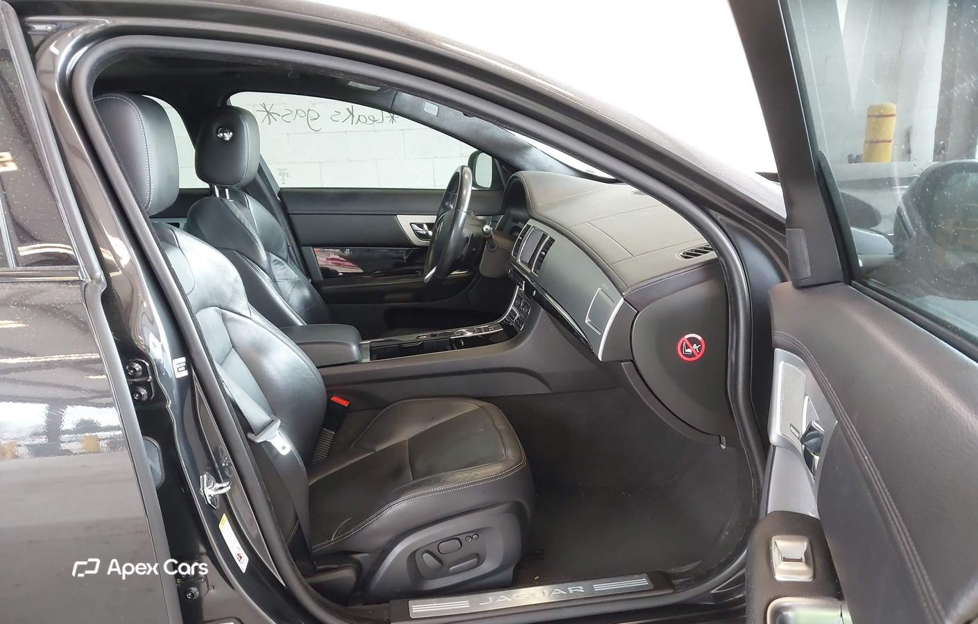 Jaguar XF 2015