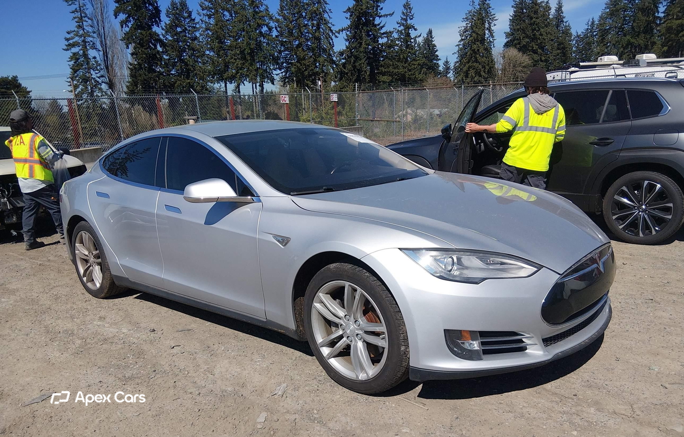 Tesla Model S 2013