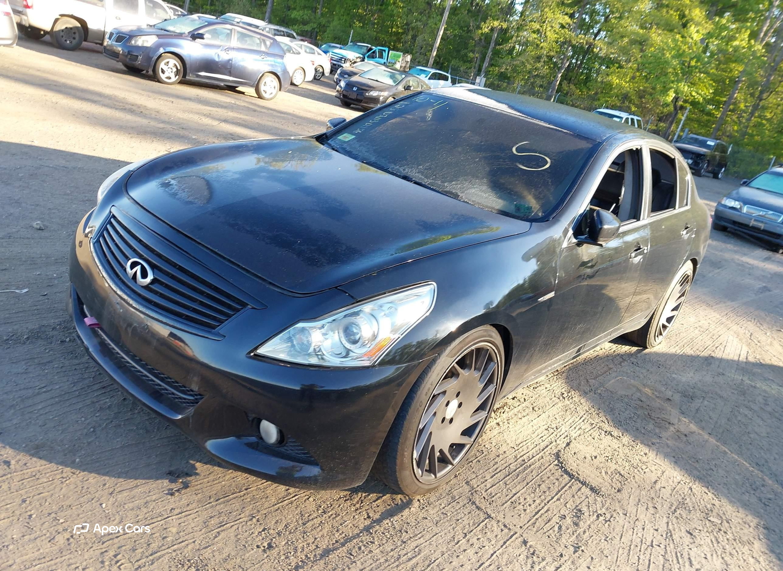 Infiniti G 2011
